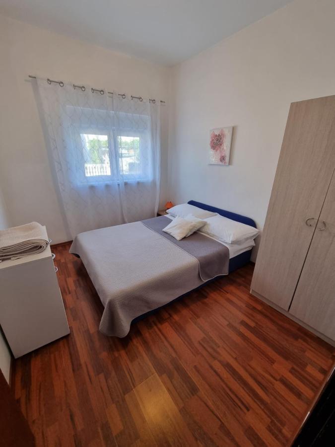 Apartments Lili Biograd Na Moru Exteriér fotografie