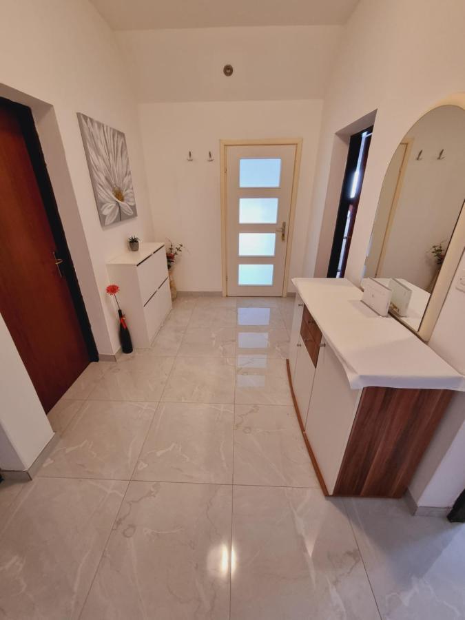 Apartments Lili Biograd Na Moru Exteriér fotografie