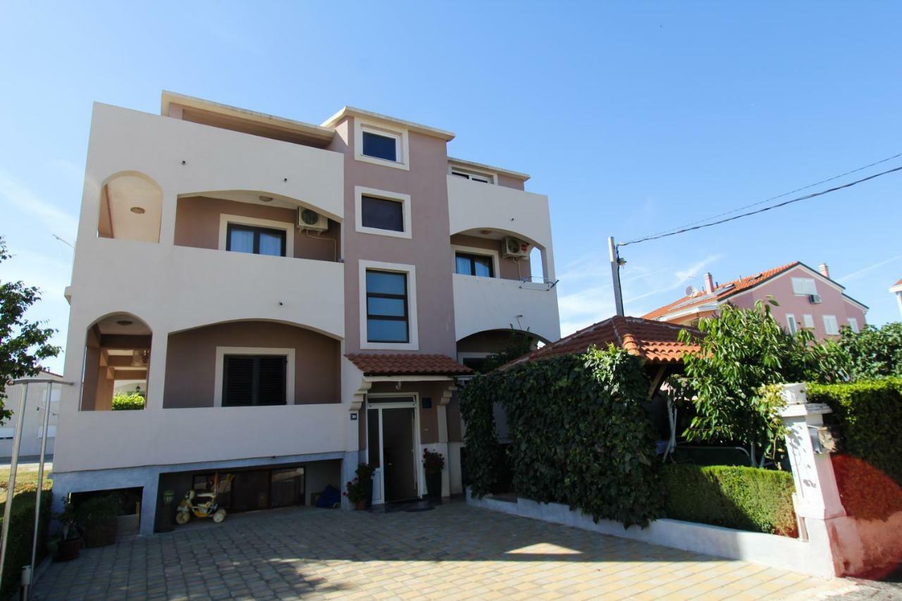 Apartments Lili Biograd Na Moru Exteriér fotografie